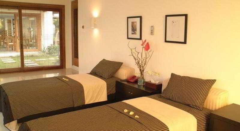 Villa Hening Jimbaran Zimmer foto